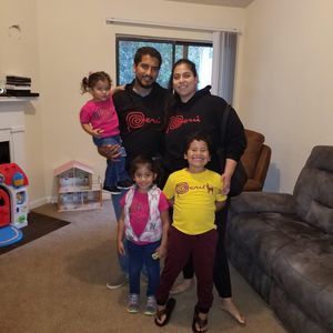 Meet your Posher, Luis